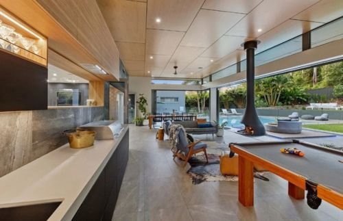 Mark Fitout for Villa Renovation in Dubai